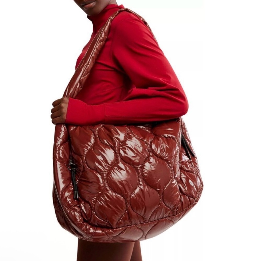 NWOT Free People Movement Quilted Shiny Puffer Bag in Nutshell